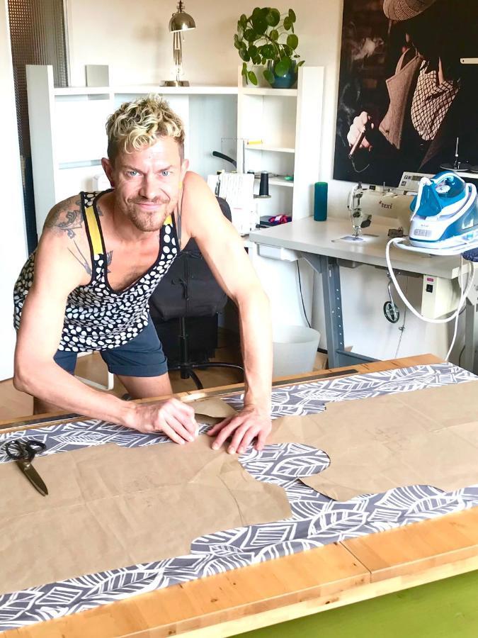 Alt Treptow Fashion Hq * Berlim